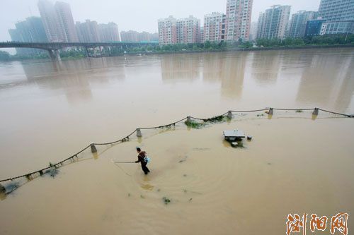 龙舟水猛倒三天,抗旱急变防汛_时政经济_浏