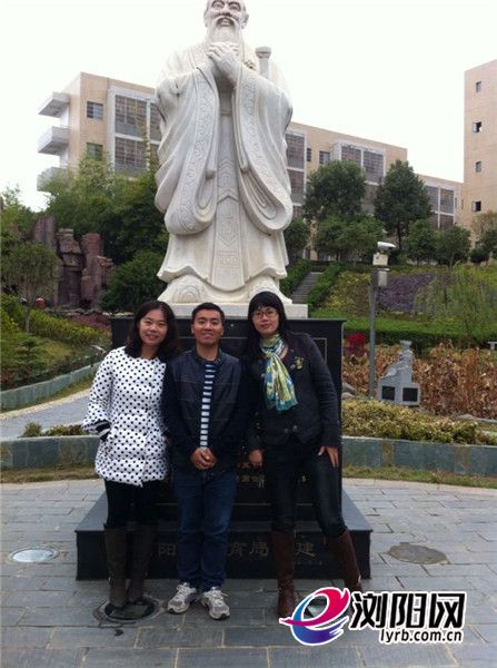 新文学校三位教师获市课堂评优一等奖- 校园风