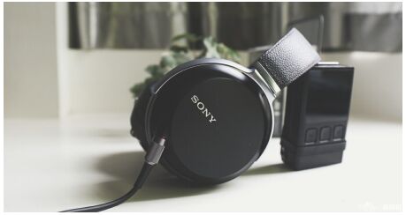 富有内涵的耳机 索尼耳机MDR-Z7